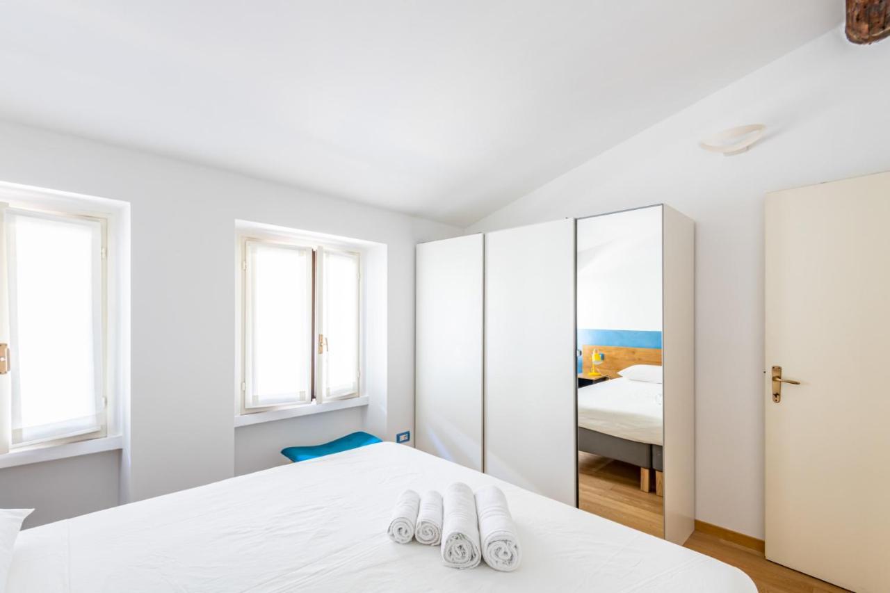 Easylife - Romantico Appartamento Sulla Darsena มิลาน ภายนอก รูปภาพ
