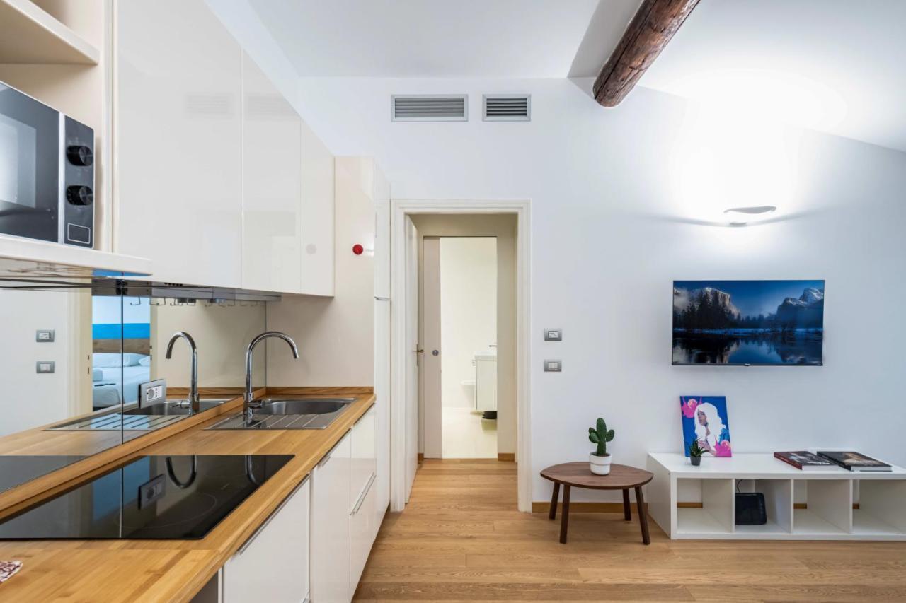 Easylife - Romantico Appartamento Sulla Darsena มิลาน ภายนอก รูปภาพ
